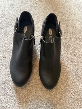 Dr. Scholls Wynter booties. Like new. Black. 10M